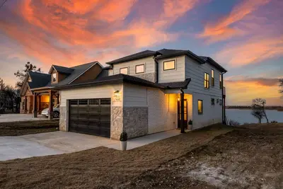 Image de Lake Lewisville Luxury Lakefront Home, 3 Br 3 Bth, Sleep Up to 8