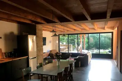 Image de Saint-Tuge  Maison de vacances