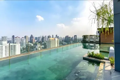 Image de Luxury condo, Rooftop Pool, Emquartier bts, Free Airport pick up
