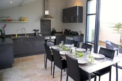 Luxury Townhouse in Historic Centre of Uzes with Rooftop Terraces