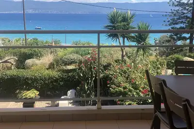 Image de Appartement d’exception 140m2 terrasse 40m2 vue mer à 50m plage de sable blanc