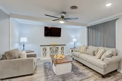 Image de 3 Br/3ba- 2 King size Br and 1 double bed, suite style Br. Double Br = 2 beds.