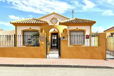 Image de Cosy detached villa for 4 persons with private pool, family-friendly