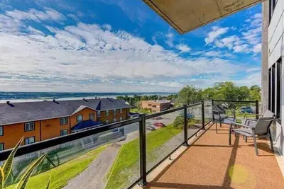 Image de Le Chic Condo | Confort aux Chutes Montmorency