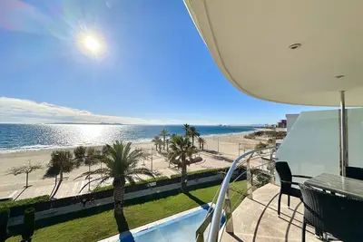 Image de V015 - Marina Park, Espléndido apartamento en primera línea de mar.