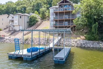 Image de Sunset Chateau- In Libbys Cove, 7 Bedroom