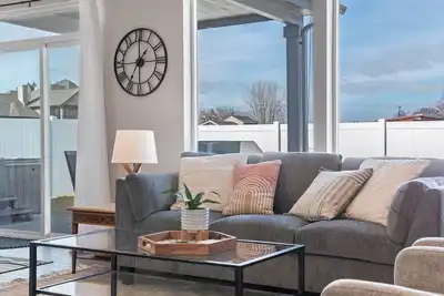 Image de Modern Spacious Family Home w/ Hot Tub & Fire Pit
