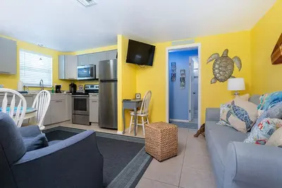 Image de Turtle Cay at The Beach Shack! Come On Down!