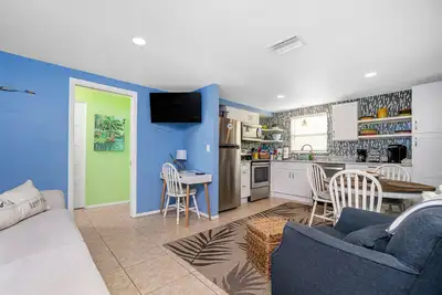 Image de Seashell Shanty at The Beach Shack! Come On Down!