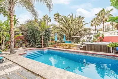 Image de Magnifique maison à Benalmádena avec.