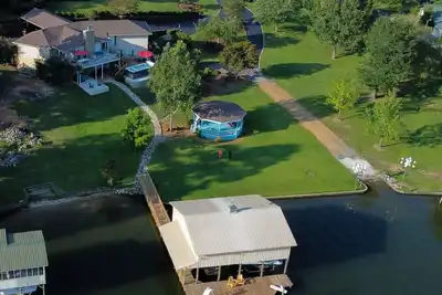 Image de Chestnut Cove Retreat on Weiss Lake Sleeps 16 Comfortably