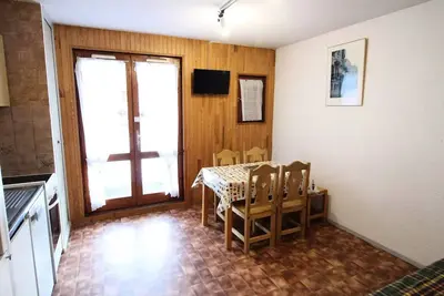 Image de Cha005 : Appartement 4  personnes dans le village de Lanslevillard