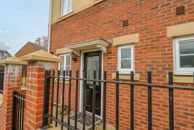 Image de 6 Erwr Brenhinoedd, with a garden in Llandybie