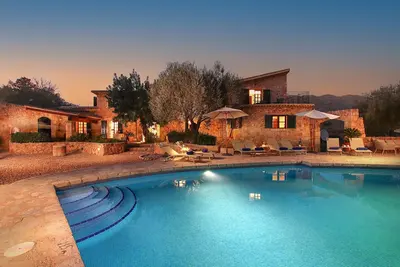 Image de Maison de campagne \"Finca Bennassar\", avec vue montagnes, piscine, jardin et Wi-Fi.