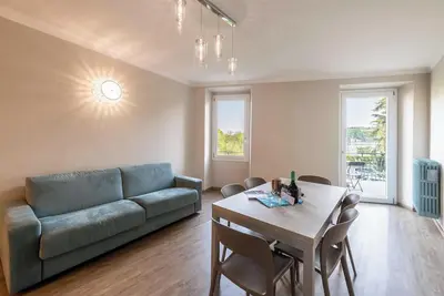 Image de Lo scorcio sul lago-