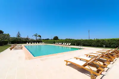Image de Appartement \"Casa Vacanza Locorotondo Otranto\" avec jardin, piscine partagée et Wi-Fi
