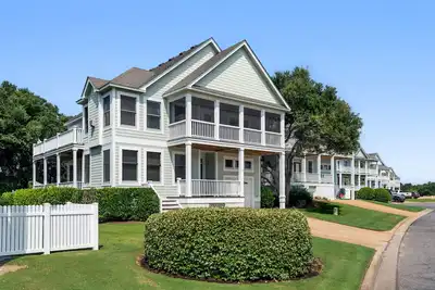 Image de Anchors Down: Private Pool | Hot Tub | Rec Room