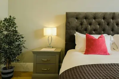 Image de Beautiful Modern 2 Bed Apartment in Great Location in Bristol!