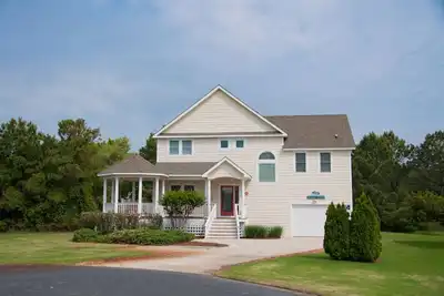 Image de Paradise Found: Currituck Club, Private Pool, Hot Tub, Ping-Pong Table