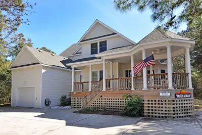 Image de Tuck Away: Awesome Dog-friendly home with Private Pool and Hot Tub