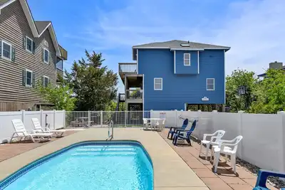 Image de Lion on the Beach: Ocean Views, 4-bedroom home, short walk to the beach