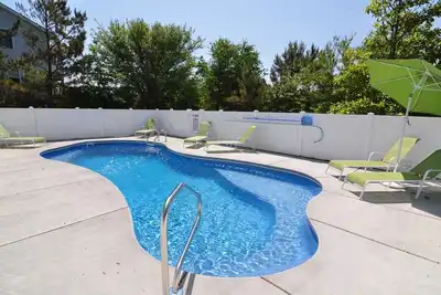 Image de Tucked Inn: Oceanside, Private Pool, Dog-Friendly, Short Walk to Beach