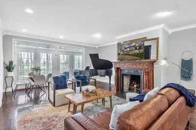 Image de Luxury Escape at the Estate at Williamston near Msu