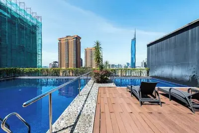 Image de 2min walk to City Center and train station 2 bedroom(8-2)