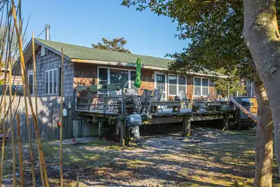 Image de Fire Island Home w/ Guest Cottage in Atlantique