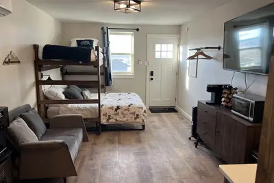 Image de The Bunkhouse Farm Stay near Madison River!