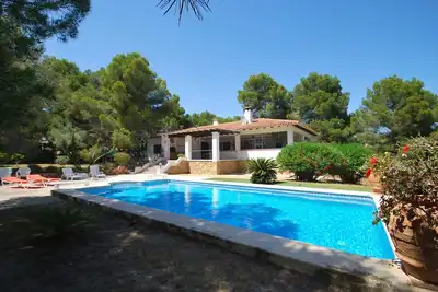 Image de belle finca avec piscine privée et grand jardin, climatisation, internet, chien