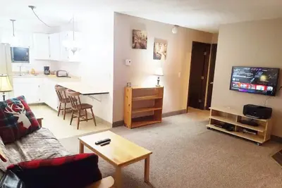 Image de Great Conway Location! Shop Eat Hike Swim