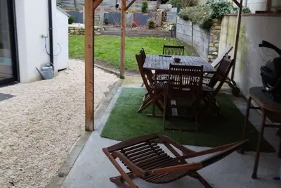 Image de Très jolie maison en pierre idéalement située entre terre et mer