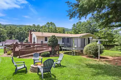 Image de Spacious 4br Mountain Stay • Perfect for Virginia Tech & Radford Visits