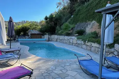 Image de Superbe villa avec piscine location saisonnière juillet et août 8/9 personnes