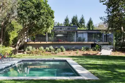 Image de Zen-like retreat steps from Zuma beach
