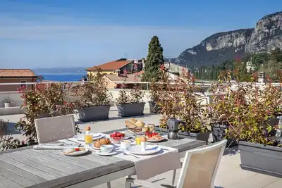 Image de Rocca Terrace - only 100 meters from the lake