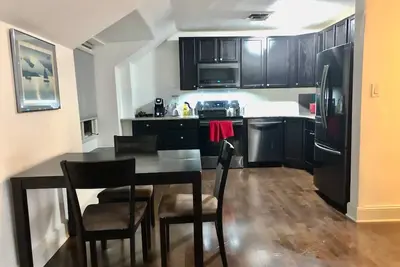 Image de Fantastic updated apartment with parking