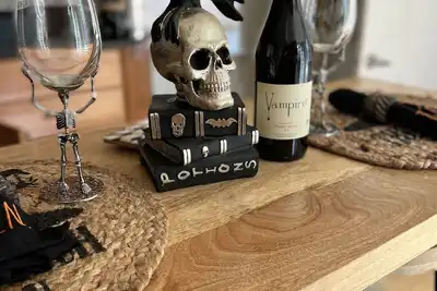 Image de The Witch Den - Trendy and Historical Home in the heart of Salem