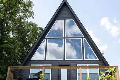Image de Seven Hollows Modern A-Frame on Petit Jean Mountain