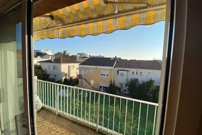 Image de Appartement T3 Royan, proche de la plage, balcon, dernière étage, cuisine équipée, parking facile