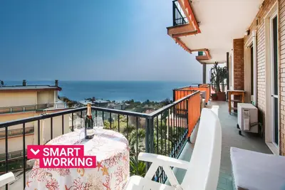 Image de Le Orchidee 10 Apartment by Wonderful Italy