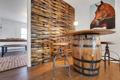 Image de 2br/1ba Bourbon Bungalow - Expo Center