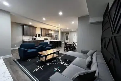 Image de Minutes from Anything Downtown Indy!