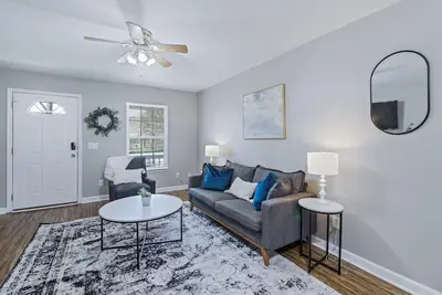 Image de Hikes, White Oak-Fire Pit, Fast Wifi, Free Parking