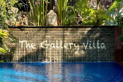 Image de A villa near Angkor temples archeological site.