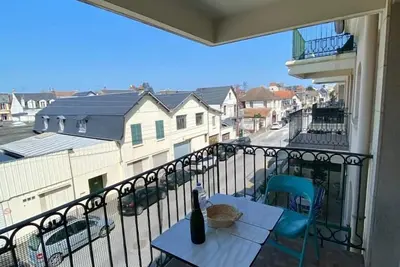 Image de centre ville, pas loin de la mer