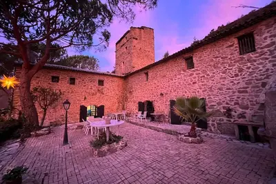 Image de Unique farmhouse for families (15 people max)