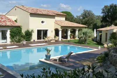 Image de spacious villa 250 m² on fully enclosed land of 1 hectare pets welcome