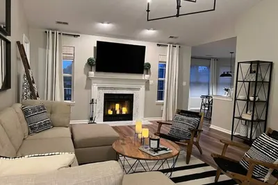 Image de Luxurious Grand Park Family Home with Game Room and XBox